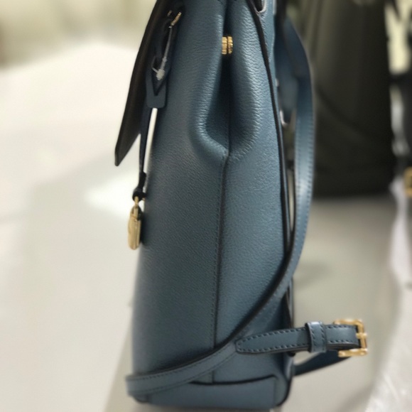 Michael kors hayes medium pebble leather bagpack - Picture 3 of 8